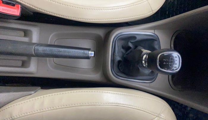 2015 Skoda Rapid 1.5 TDI CR AMBITION PLUS, Diesel, Manual, 75,393 km, Gear Lever