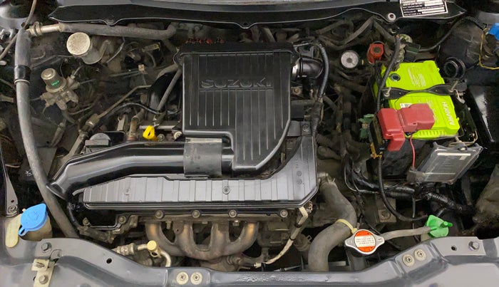 2015 Maruti Swift VXI, CNG, Manual, 75,871 km, Engine View
