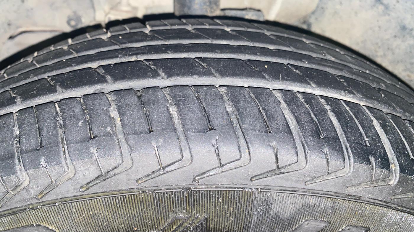 2018 Tata Tiago XM PETROL, Petrol, Manual, 65,078 km, Left Front Tyre Tread