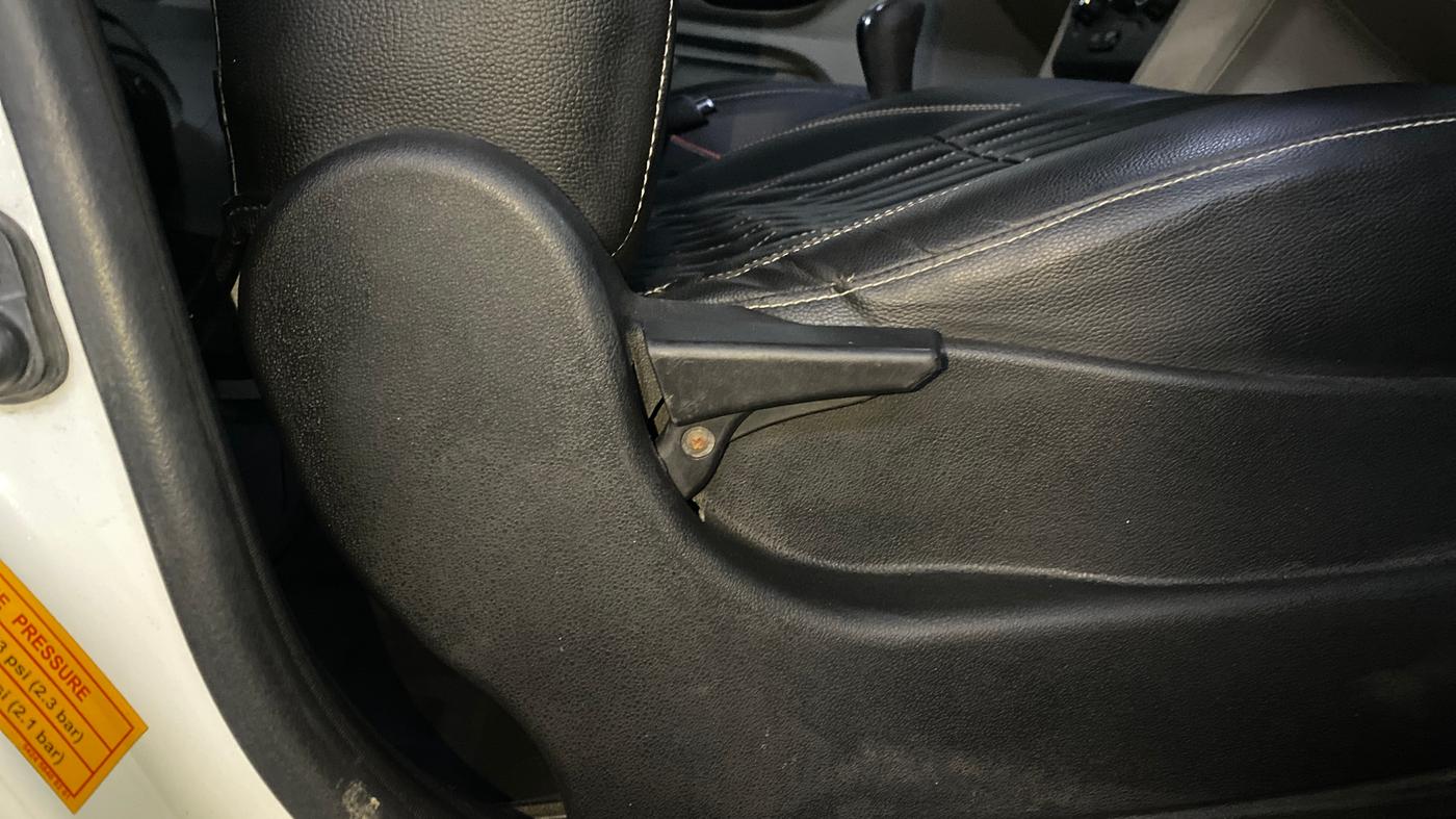 2018 Tata Tiago XM PETROL, Petrol, Manual, 65,078 km, Driver Side Adjustment Panel
