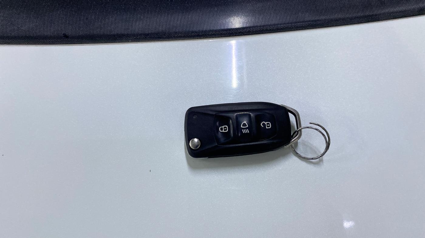 2018 Tata Tiago XM PETROL, Petrol, Manual, 65,078 km, Key Close Up