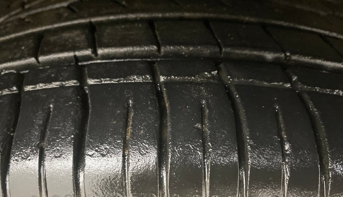 2019 Hyundai VENUE SX PLUS 1.0 TURBO DCT, Petrol, Automatic, 52,745 km, Right Front Tyre Tread