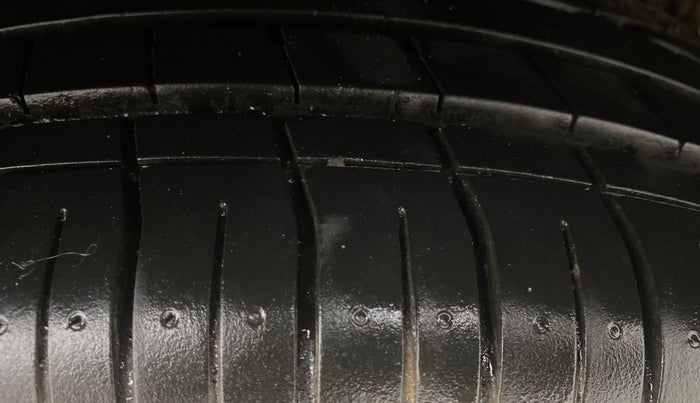 2019 Hyundai VENUE SX PLUS 1.0 TURBO DCT, Petrol, Automatic, 52,745 km, Left Rear Tyre Tread