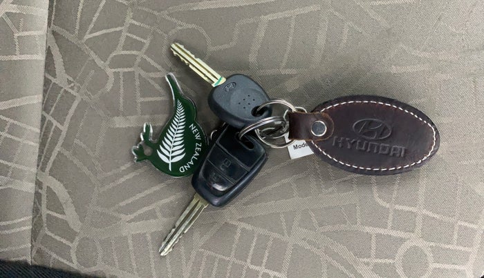 2015 Hyundai Grand i10 SPORTZ 1.2 KAPPA VTVT, Petrol, Manual, 46,264 km, Key Close Up