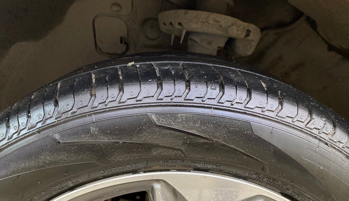 2019 Hyundai Verna 1.6 VTVT SX + AT, Petrol, Automatic, 62,731 km, Left Front Tyre Tread