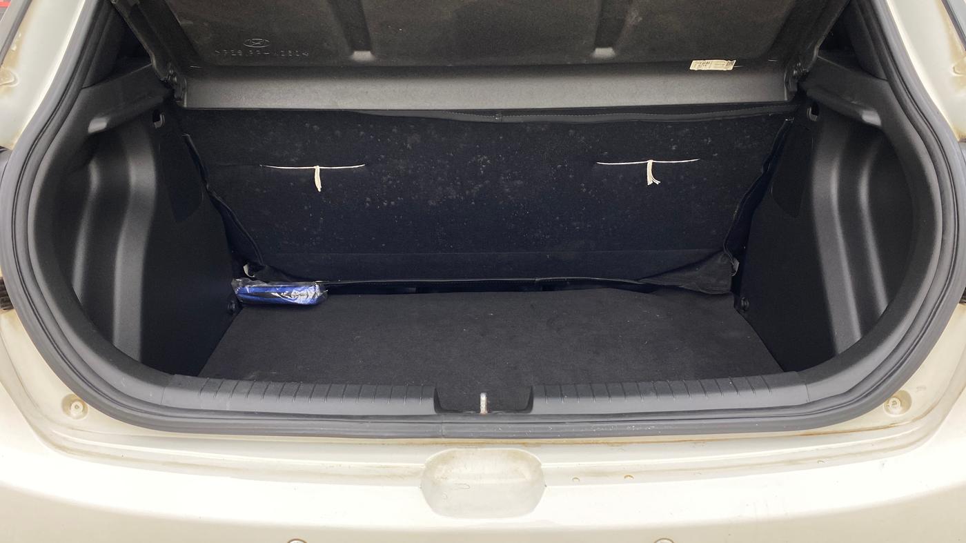 2018 Hyundai Elite i20 SPORTZ 1.2, Petrol, Manual, 33,264 km, Boot Inside