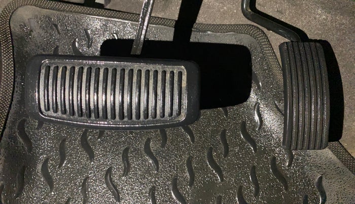 2012 Hyundai i10 SPORTZ 1.2 AT, Petrol, Automatic, 16,568 km, Pedals