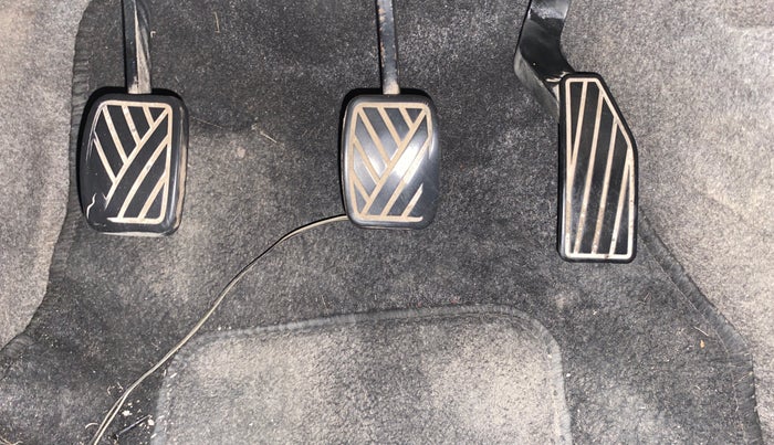 2014 Maruti Celerio VXI CNG, CNG, Manual, 97,471 km, Pedals