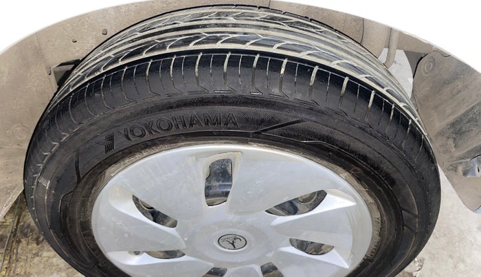 2014 Maruti Celerio VXI CNG, CNG, Manual, 97,471 km, Left Rear Tyre Tread