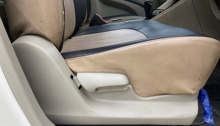 2014 Maruti Celerio VXI CNG, CNG, Manual, 97,471 km, Driver Side Adjustment Panel