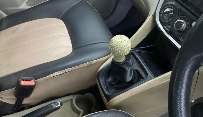 2014 Maruti Celerio VXI CNG, CNG, Manual, 97,471 km, Gear Lever