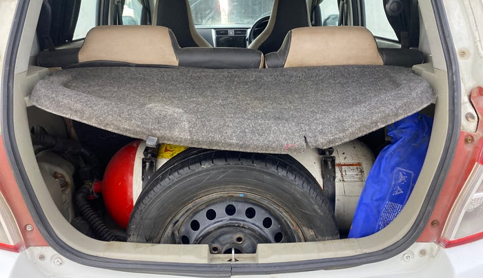 2014 Maruti Celerio VXI CNG, CNG, Manual, 97,471 km, Boot Inside