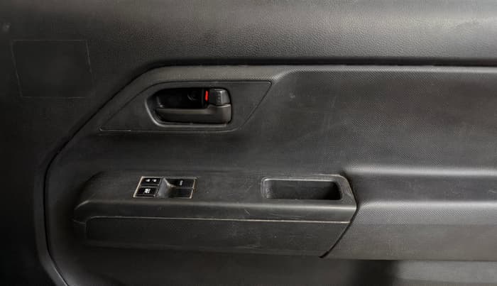 2019 Maruti New Wagon-R LXI CNG 1.0, CNG, Manual, 47,967 km, Driver Side Door Panels Control