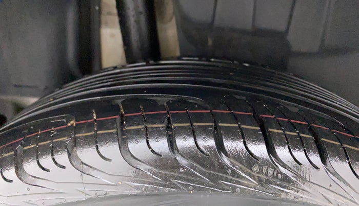 2018 Maruti Swift VDI, Diesel, Manual, 72,273 km, Right Rear Tyre Tread