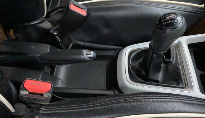 2018 Maruti Swift VDI, Diesel, Manual, 72,273 km, Gear Lever