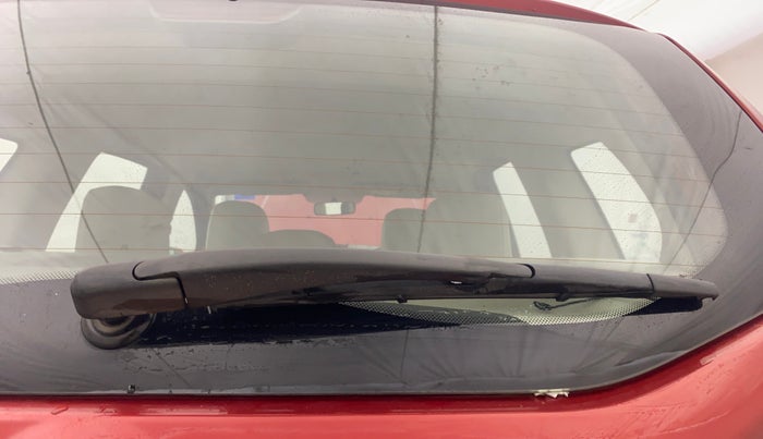 2014 Nissan Terrano XL (P), Petrol, Manual, 1,24,832 km, Rear Wiper