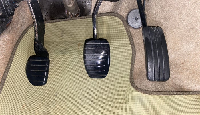 2014 Nissan Terrano XL (P), Petrol, Manual, 1,24,832 km, Pedals