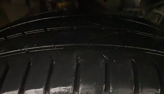 2018 Ford Ecosport TREND + 1.5L PETROL AT, Petrol, Automatic, 74,131 km, Right Front Tyre Tread