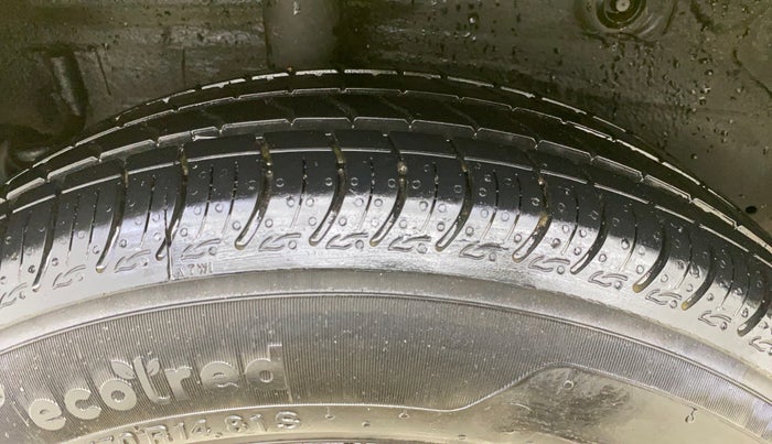 2014 Maruti Celerio VXI AMT, Petrol, Automatic, 43,199 km, Right Rear Tyre Tread