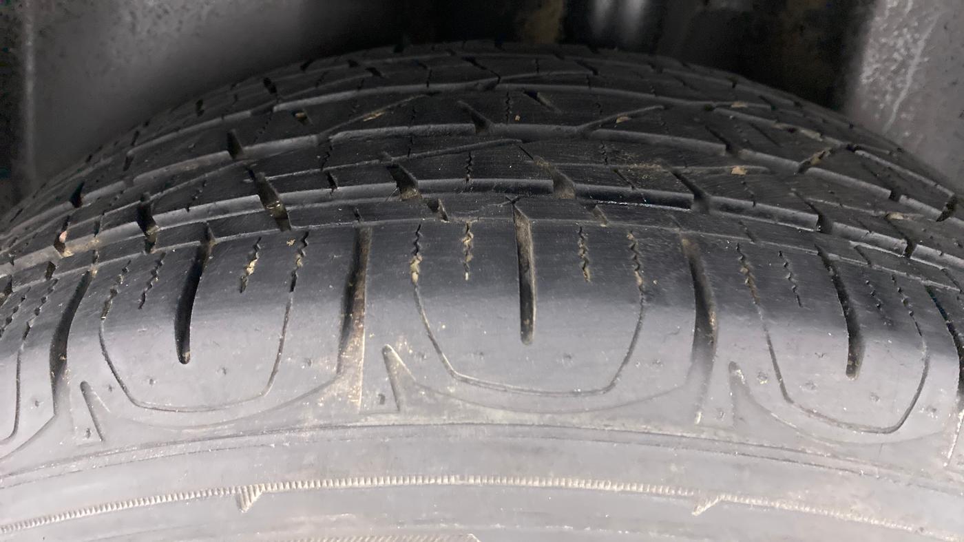 2018 Jeep Compass LIMITED O 1.4 AT, Petrol, Automatic, 36,930 km, Left Rear Tyre Tread
