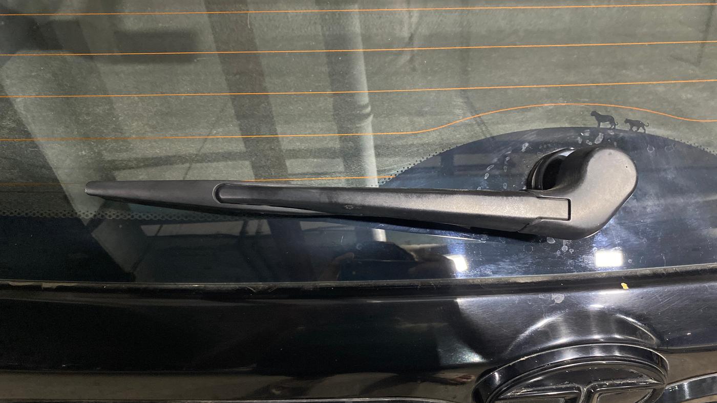 2023 Tata NEXON XZA PLUS LUX SUNROOF DARK PETROL, Petrol, Automatic, 23,369 km, Rear Wiper
