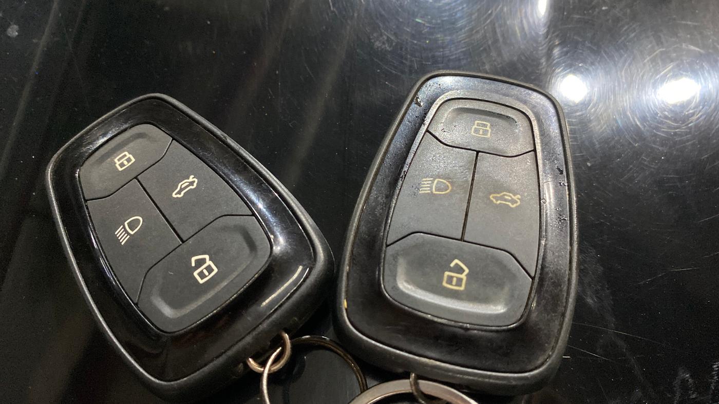 2023 Tata NEXON XZA PLUS LUX SUNROOF DARK PETROL, Petrol, Automatic, 23,369 km, Key Close Up