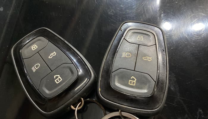 2023 Tata NEXON XZA PLUS LUX SUNROOF DARK PETROL, Petrol, Automatic, 23,369 km, Key Close Up