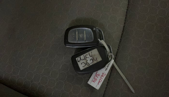 2015 Hyundai Elite i20 ASTA 1.2 (O), Petrol, Manual, 76,959 km, Key Close Up