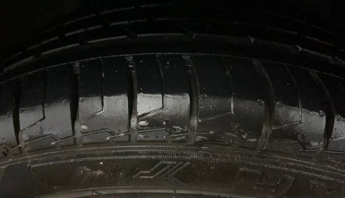 2015 Hyundai Elite i20 ASTA 1.2 (O), Petrol, Manual, 76,959 km, Left Front Tyre Tread