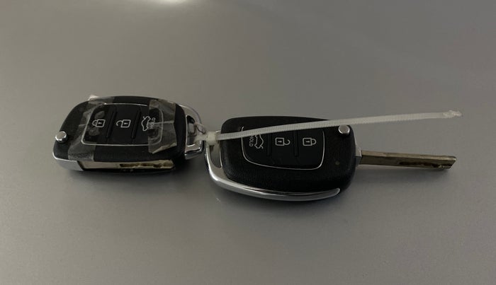 2014 Hyundai Verna FLUIDIC 1.4 VTVT CX, Petrol, Manual, 63,867 km, Key Close Up