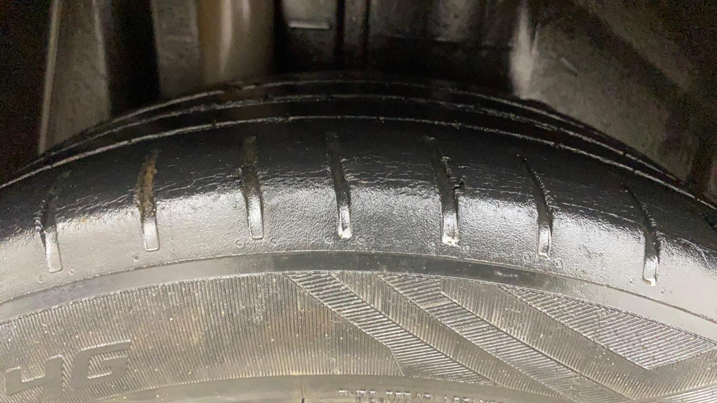 2021 Ford New Figo TITANIUM PLUS 1.2 PETROL AT, Petrol, Automatic, 39,283 km, Right Rear Tyre Tread