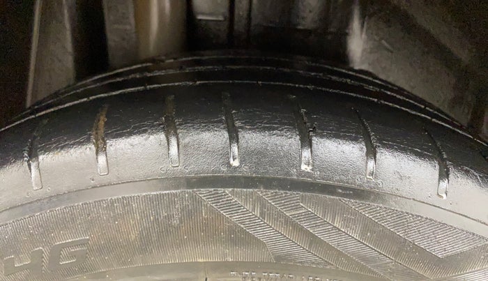 2021 Ford New Figo TITANIUM PLUS 1.2 PETROL AT, Petrol, Automatic, 39,681 km, Right Rear Tyre Tread