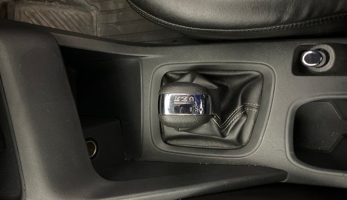 2025 Nissan MAGNITE Visia EZ-Shift, Petrol, Automatic, 6,308 km, Gear Lever