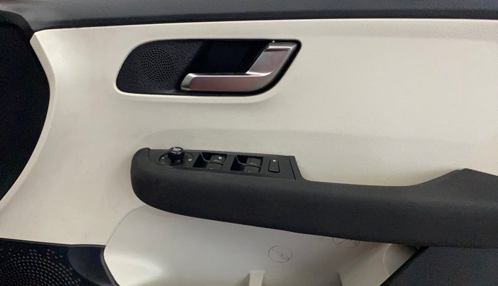 2021 Tata ALTROZ XZ PETROL, Petrol, Manual, 8,394 km, Driver Side Door Panels Control