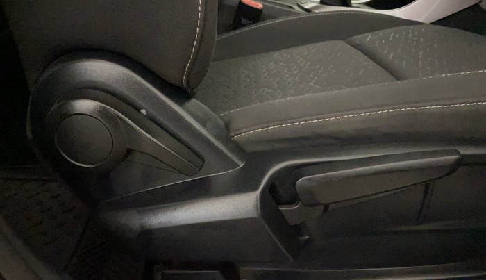 2021 Tata ALTROZ XZ PETROL, Petrol, Manual, 8,394 km, Driver Side Adjustment Panel