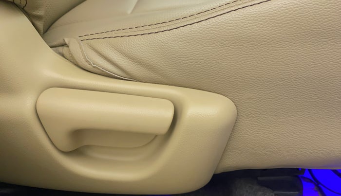 2012 Honda Brio S(O) MT, Petrol, Manual, 54,877 km, Driver Side Adjustment Panel