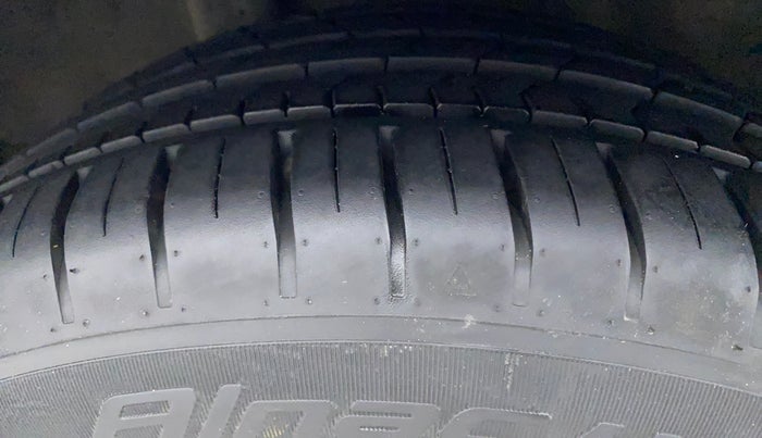 2012 Honda Brio S(O) MT, Petrol, Manual, 54,877 km, Right Rear Tyre Tread