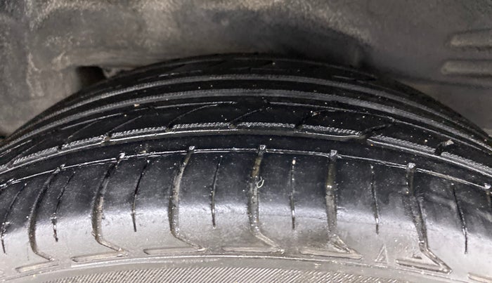 2016 Toyota Corolla Altis VL CVT PETROL, Petrol, Automatic, 76,370 km, Left Rear Tyre Tread