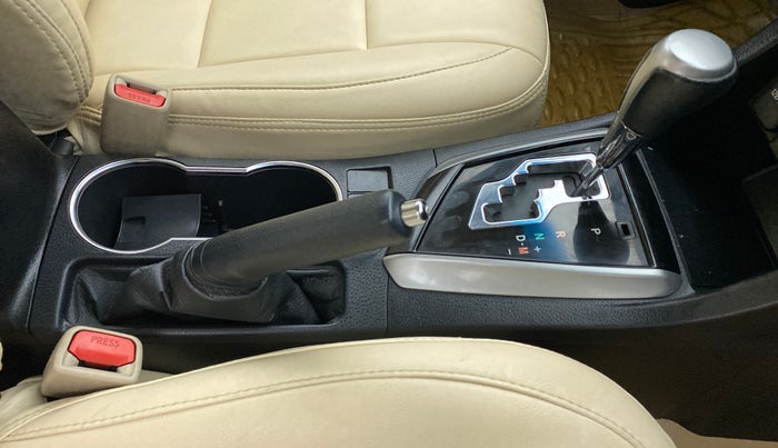 2016 Toyota Corolla Altis VL CVT PETROL, Petrol, Automatic, 76,370 km, Gear Lever
