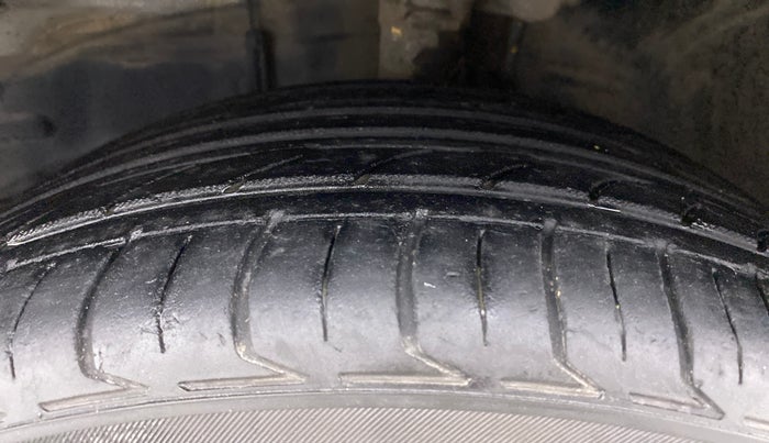 2016 Toyota Corolla Altis VL CVT PETROL, Petrol, Automatic, 76,370 km, Left Front Tyre Tread