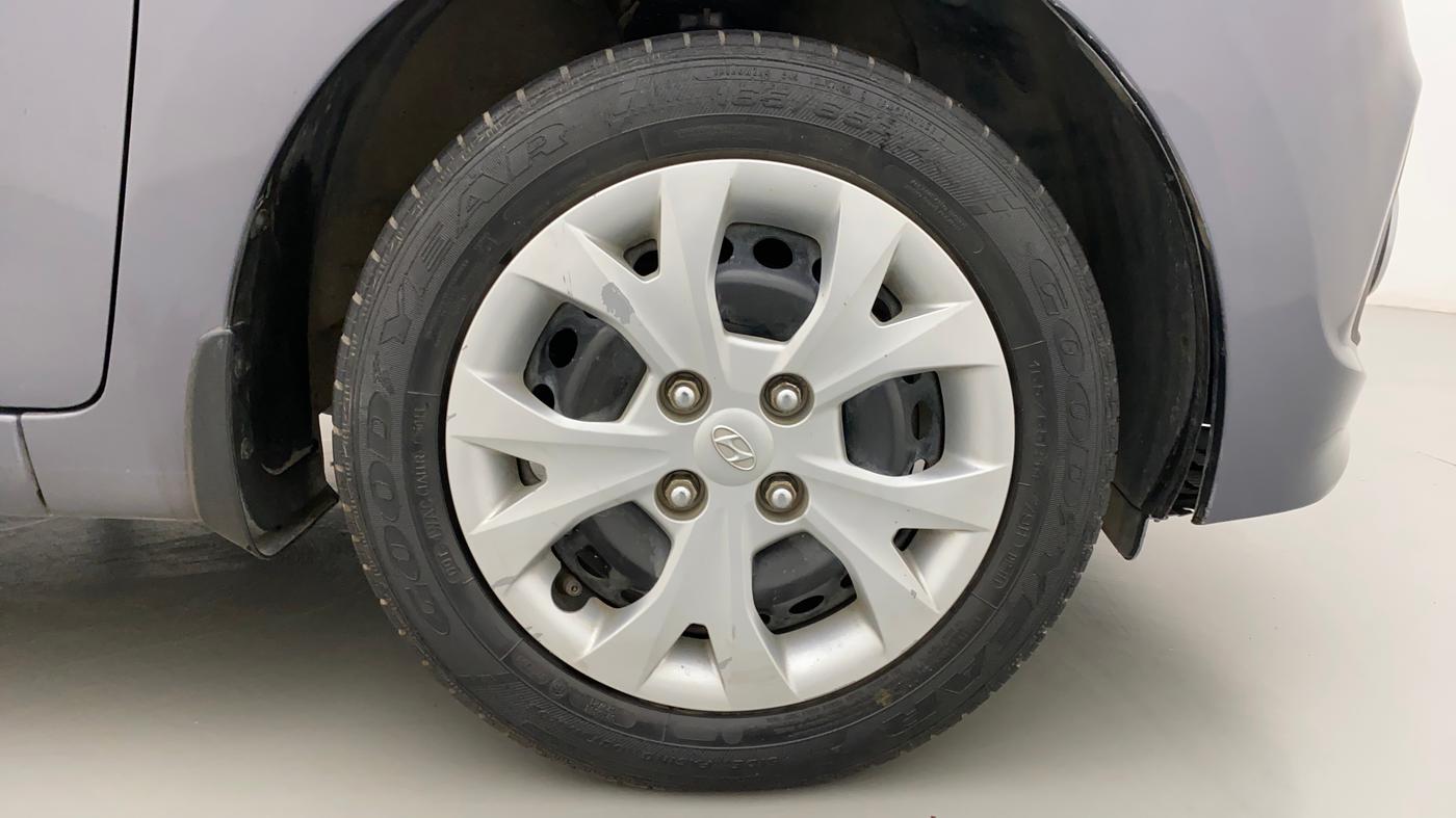 2015 Hyundai Grand i10 MAGNA 1.2 KAPPA VTVT, Petrol, Manual, 44,336 km, Right Front Wheel