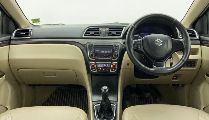 2017 Maruti Ciaz DELTA 1.4 MT PETROL, Petrol, Manual, 48,812 km, Dashboard