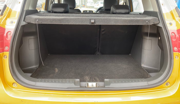 2016 Maruti Vitara Brezza ZDI PLUS DUAL TONE, Diesel, Manual, 61,834 km, Boot Inside