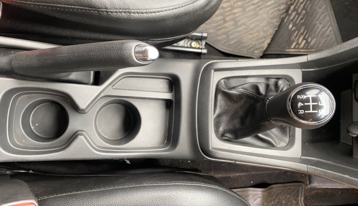 2016 Maruti Vitara Brezza ZDI PLUS DUAL TONE, Diesel, Manual, 61,834 km, Gear Lever