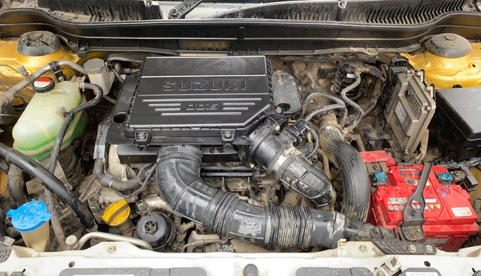 2016 Maruti Vitara Brezza ZDI PLUS DUAL TONE, Diesel, Manual, 61,834 km, Engine View