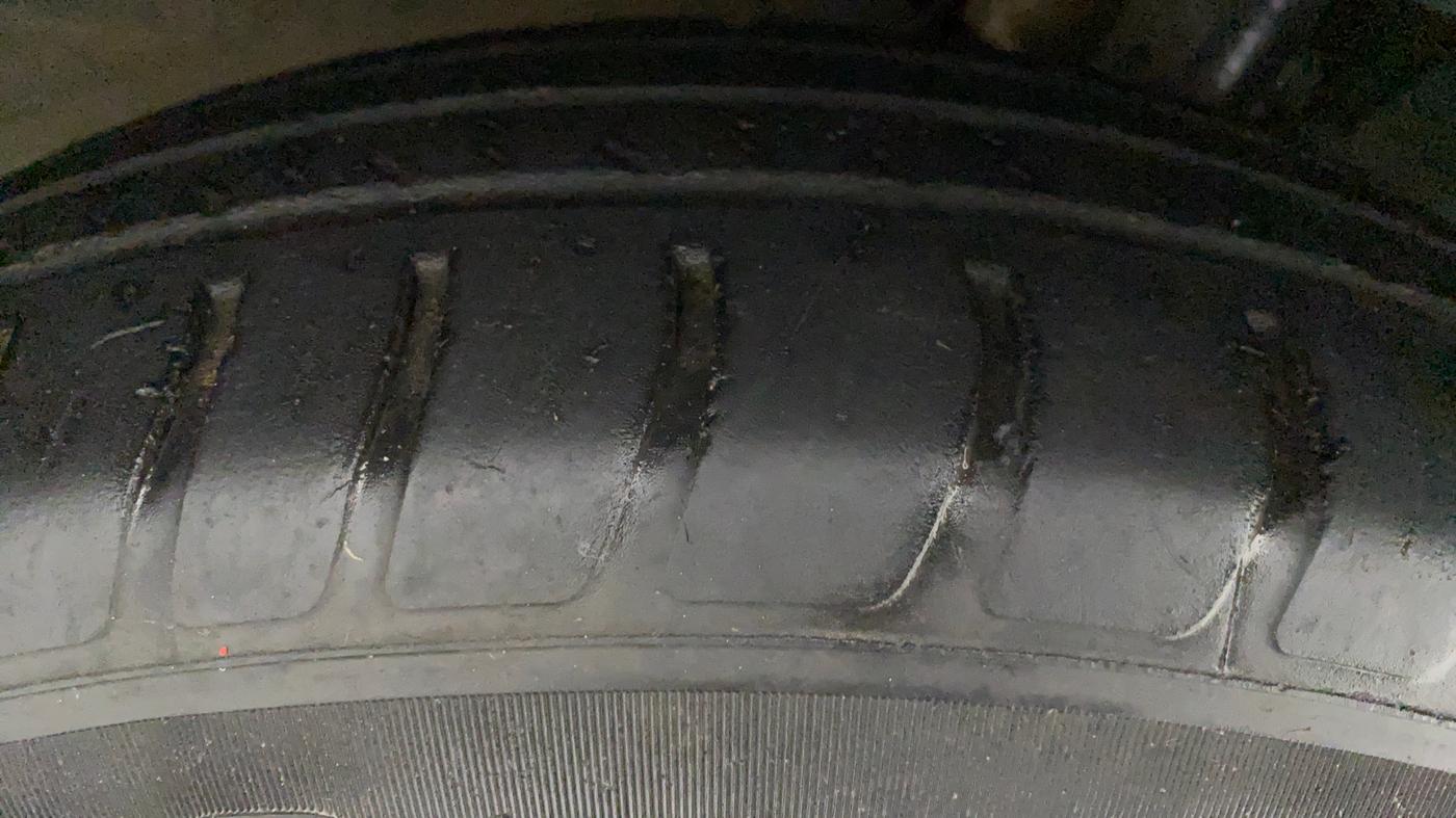2017 Maruti Dzire VDI, Diesel, Manual, 70,922 km, Right Rear Tyre Tread