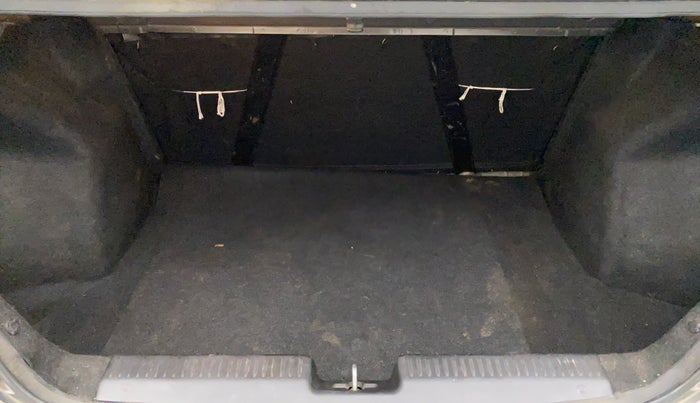 2017 Maruti Dzire VDI, Diesel, Manual, 70,922 km, Boot Inside