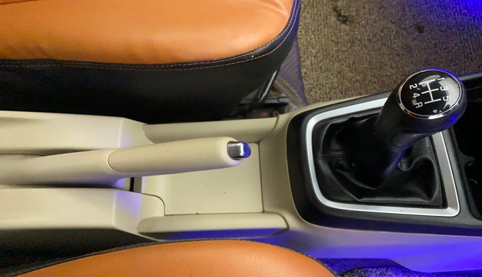2017 Maruti Dzire VDI, Diesel, Manual, 70,922 km, Gear Lever