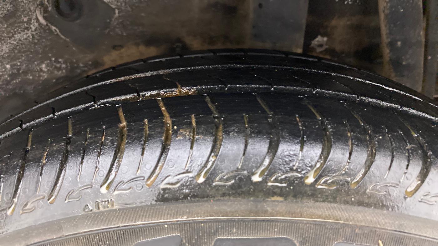 2017 Maruti Celerio ZXI AMT, Petrol, Automatic, 84,195 km, Left Rear Tyre Tread