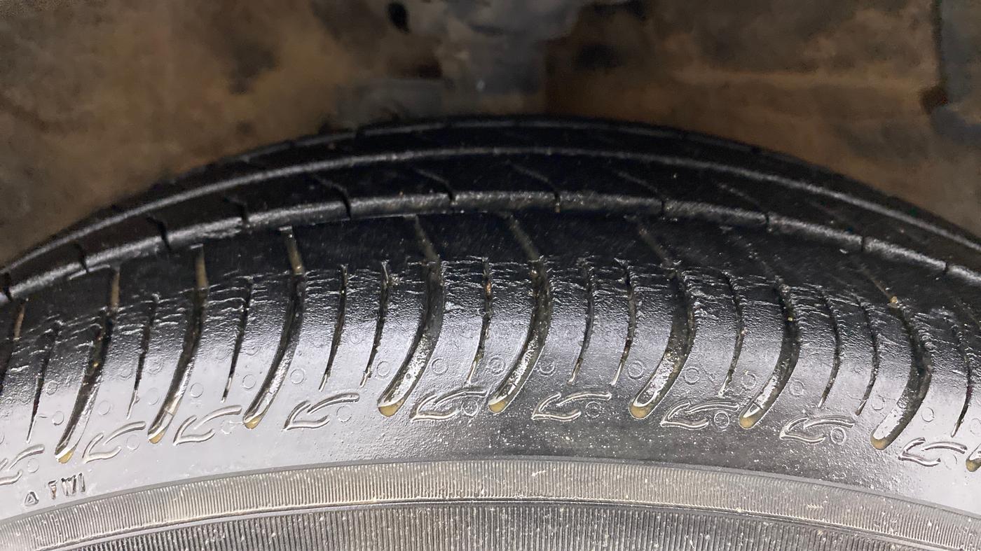 2017 Maruti Celerio ZXI AMT, Petrol, Automatic, 84,195 km, Right Front Tyre Tread